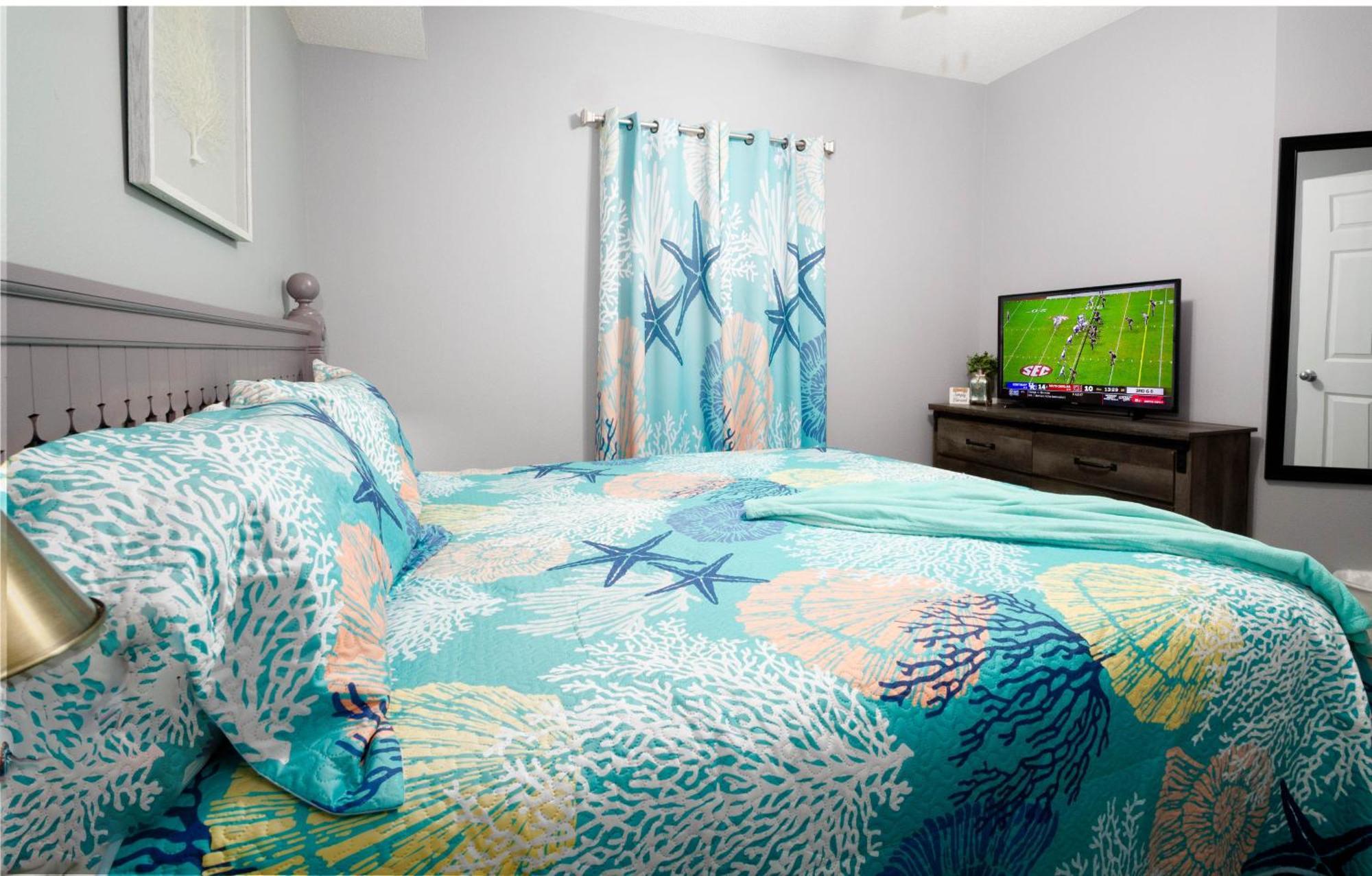 Turtle Tales At Majestic Apartment